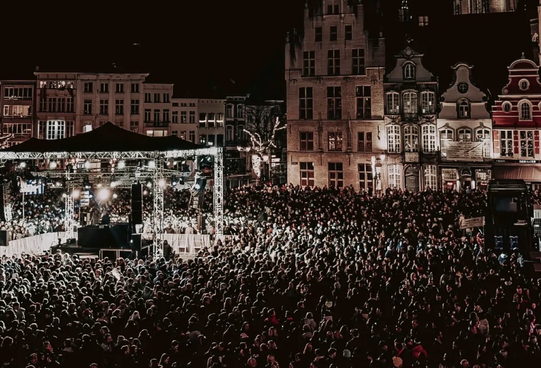 Artist on stage